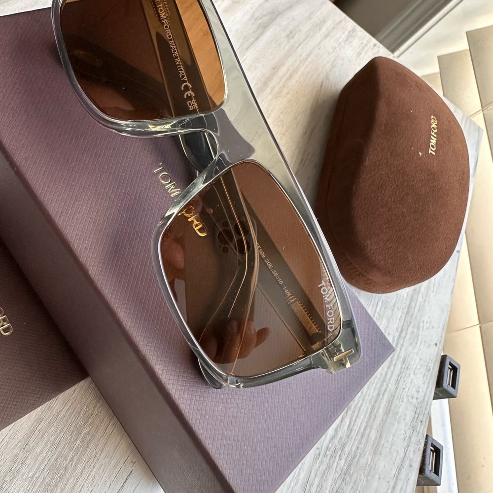 Tom Ford Sunglasses - Picture 5 of 11